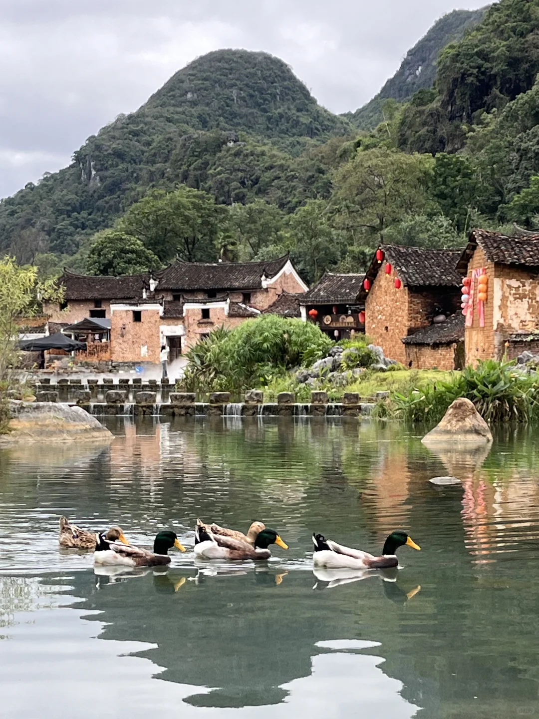 边城小村