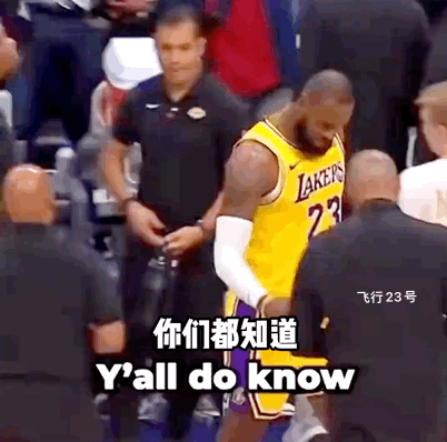 詹姆斯现场发话：我可以打控球后卫。
这句话听着好像有点别扭，詹姆斯他不是一直打控