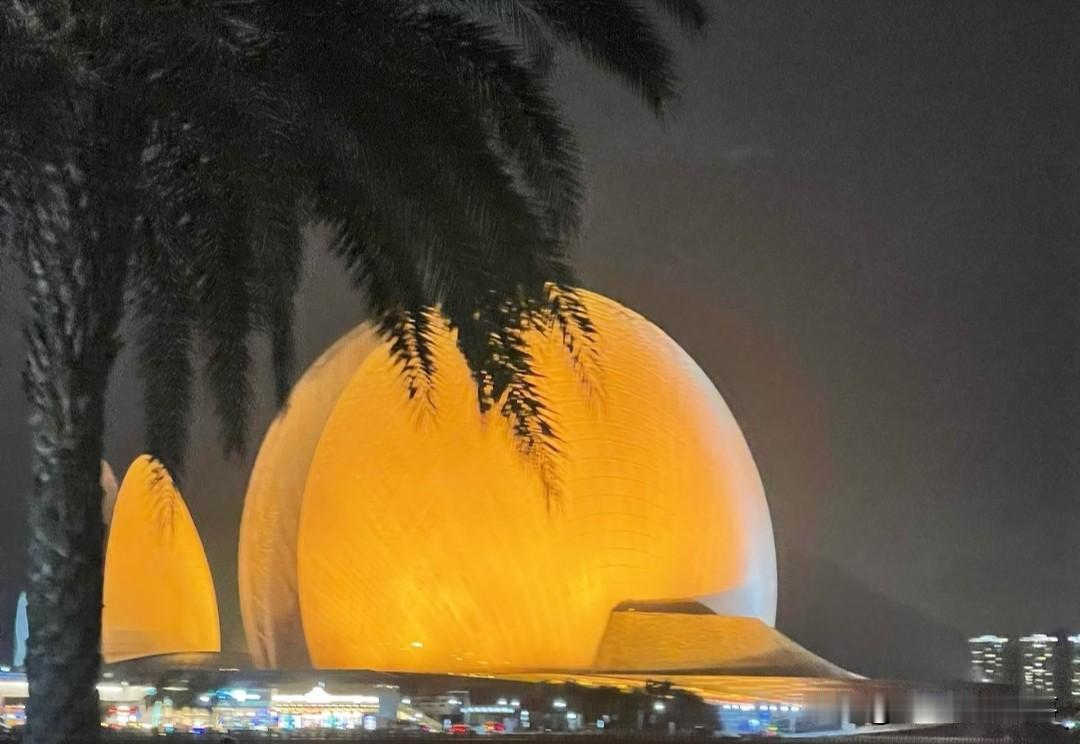 只有到了孩子上学的阶段，当了父母的你，才知道一个户口有多么的重要。

在哪里工作