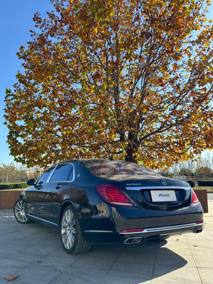 终于买了台适合咱们商人的车
2015 款迈巴赫 S 级 S500 4MATIC