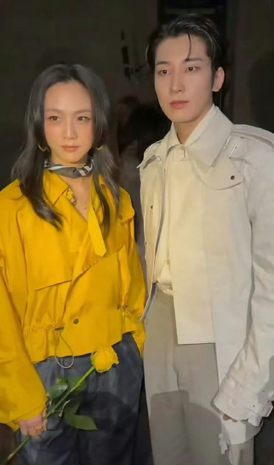 汤唯全圆佑同框合照 汤唯全圆佑burberry伦敦时装周同框，这两张脸对我太好了