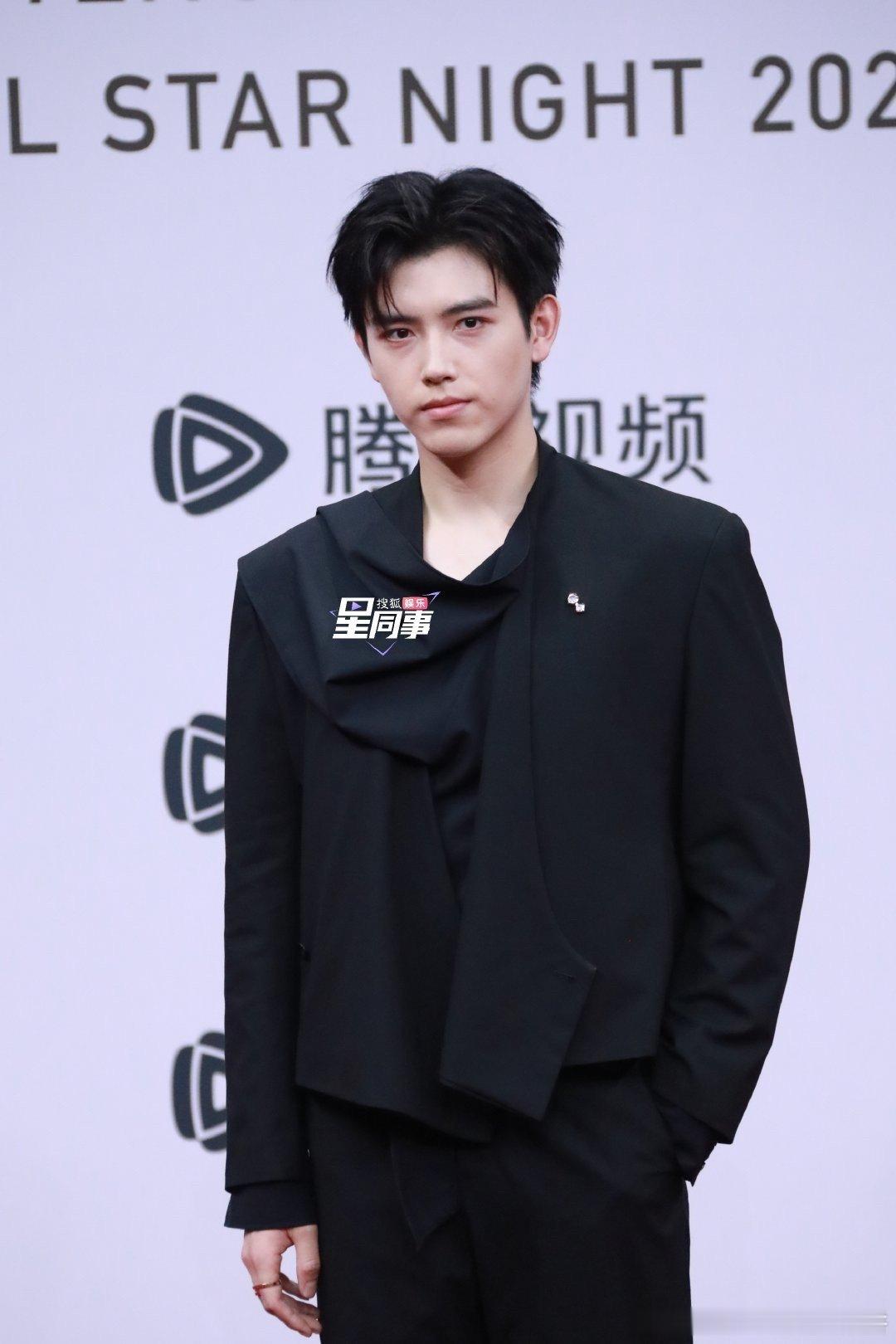 男明星星光大赏红毯生图来啦！张凌赫 龚俊 檀健次 丞磊 吴磊 陈飞宇 刘宇宁 李