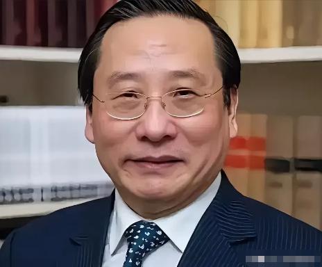 有美国学者质疑高志凯：你的国家迅速发展武力，已严重威胁到了周边邻国的安全关切。高