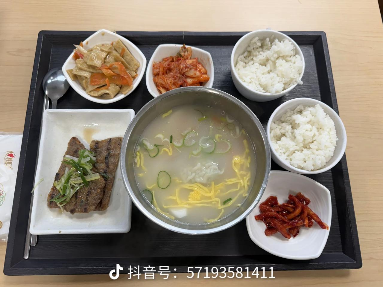 假如把你的一日三餐换成韩国公司高管的饭菜，你能坚持几天？

别以为韩国大公司的高