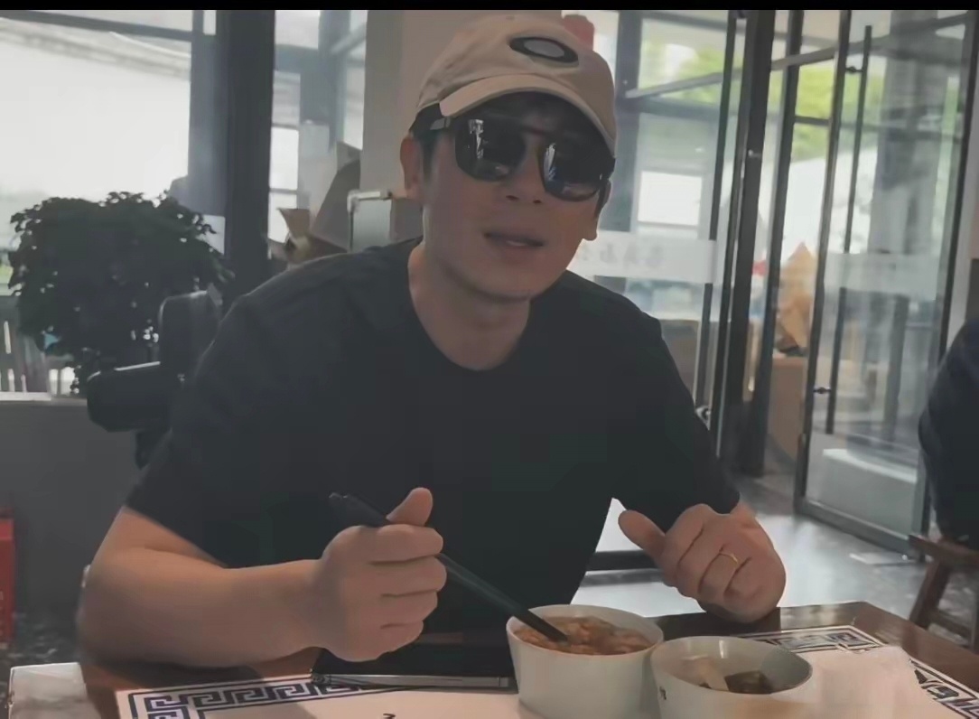 朱亚文坦言不怕被遗忘！多年打拼够过得很好了，现在更多享受生活 