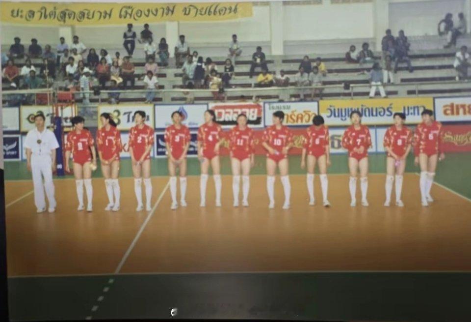 1997年亚洲少年女排锦标赛 9田佳C，1李珊，2胡莹，3李娟，4王莉，11居珅