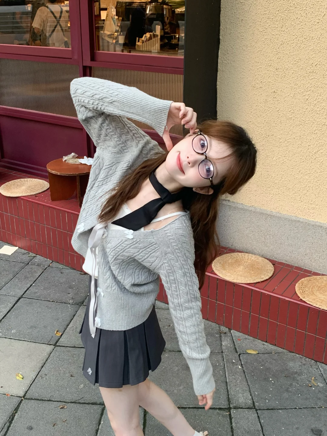 韩女拍照我悟了📷9个万能街边拍照姿势