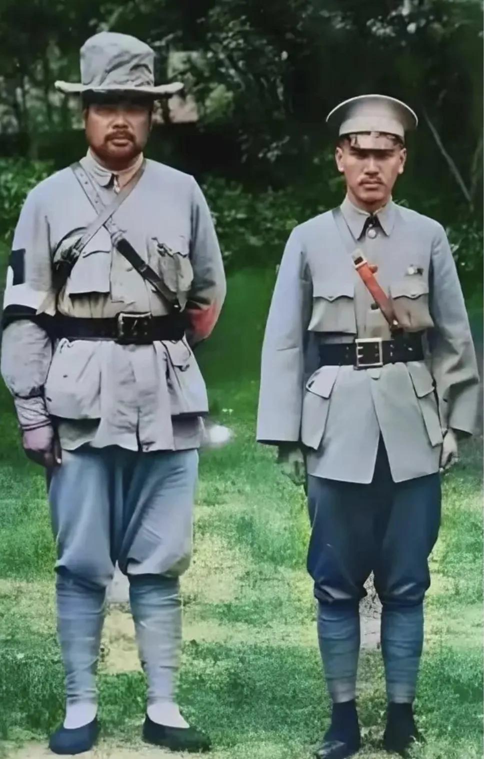 1928年，北伐硝烟初散，冯玉祥与老蒋在河南郑州留下这张鲜为人知的合影。人称“布