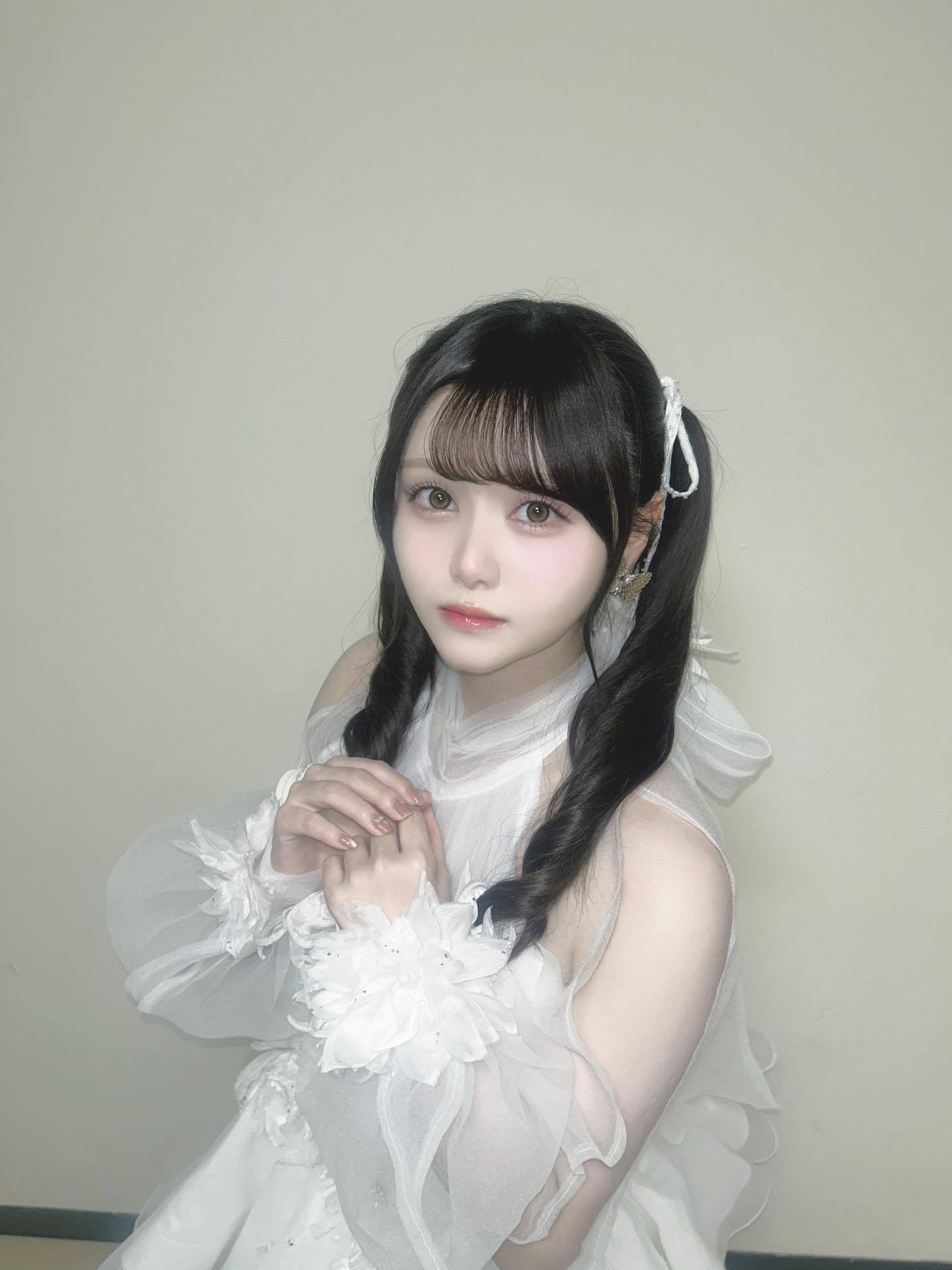 伊藤理々杏 「あけましておめでとうございます🎍今年は年女ということで全力で駆け