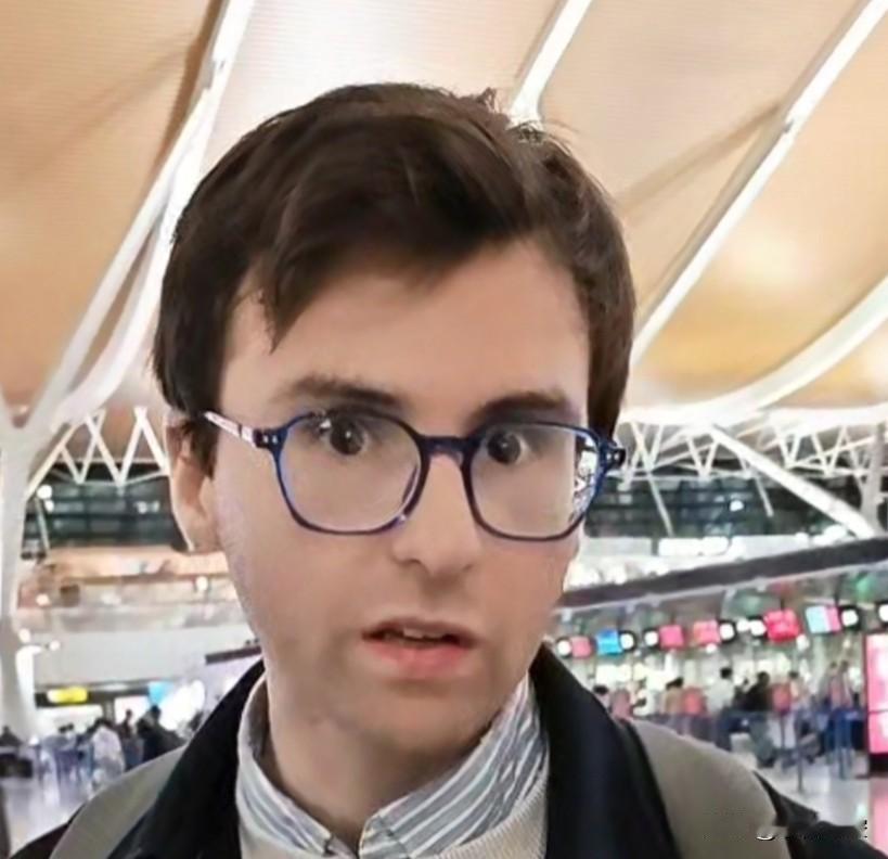 真的佩服他，马库斯带着照片去了日本。
希望他日本之行顺利。
也敬告日本，犯下的错