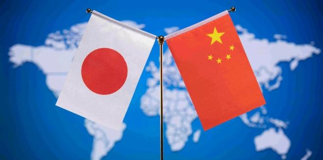 日本跟我们针锋相对！在王毅外长点名批评高市早苗和日本行为的危险性之后，日本防卫大