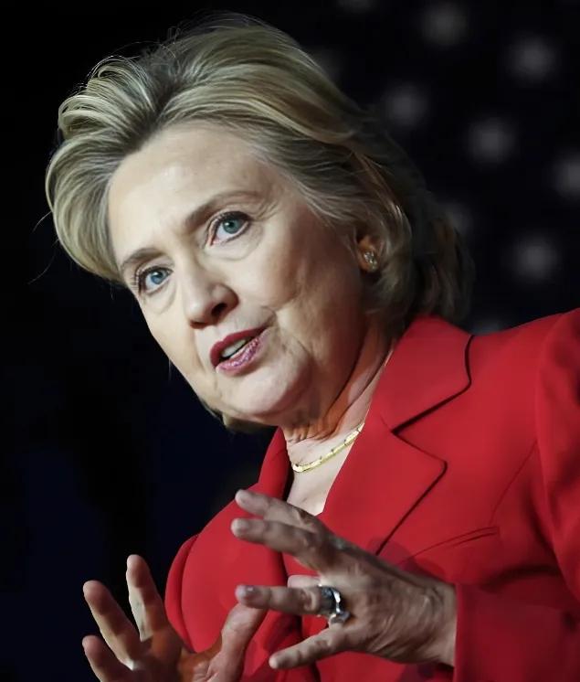 美前国务卿希拉里痛斥特朗普“无知”

2026年4月13日，美国政坛出现一场小地