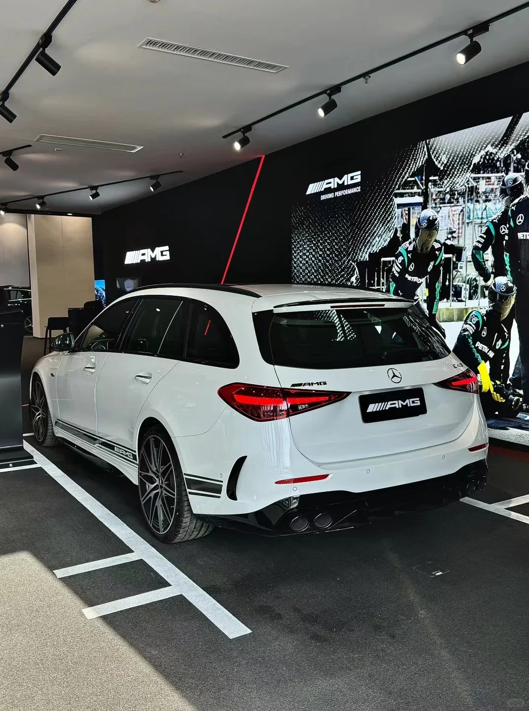 最近有人在找它吗？AMG C43旅行特别版💗