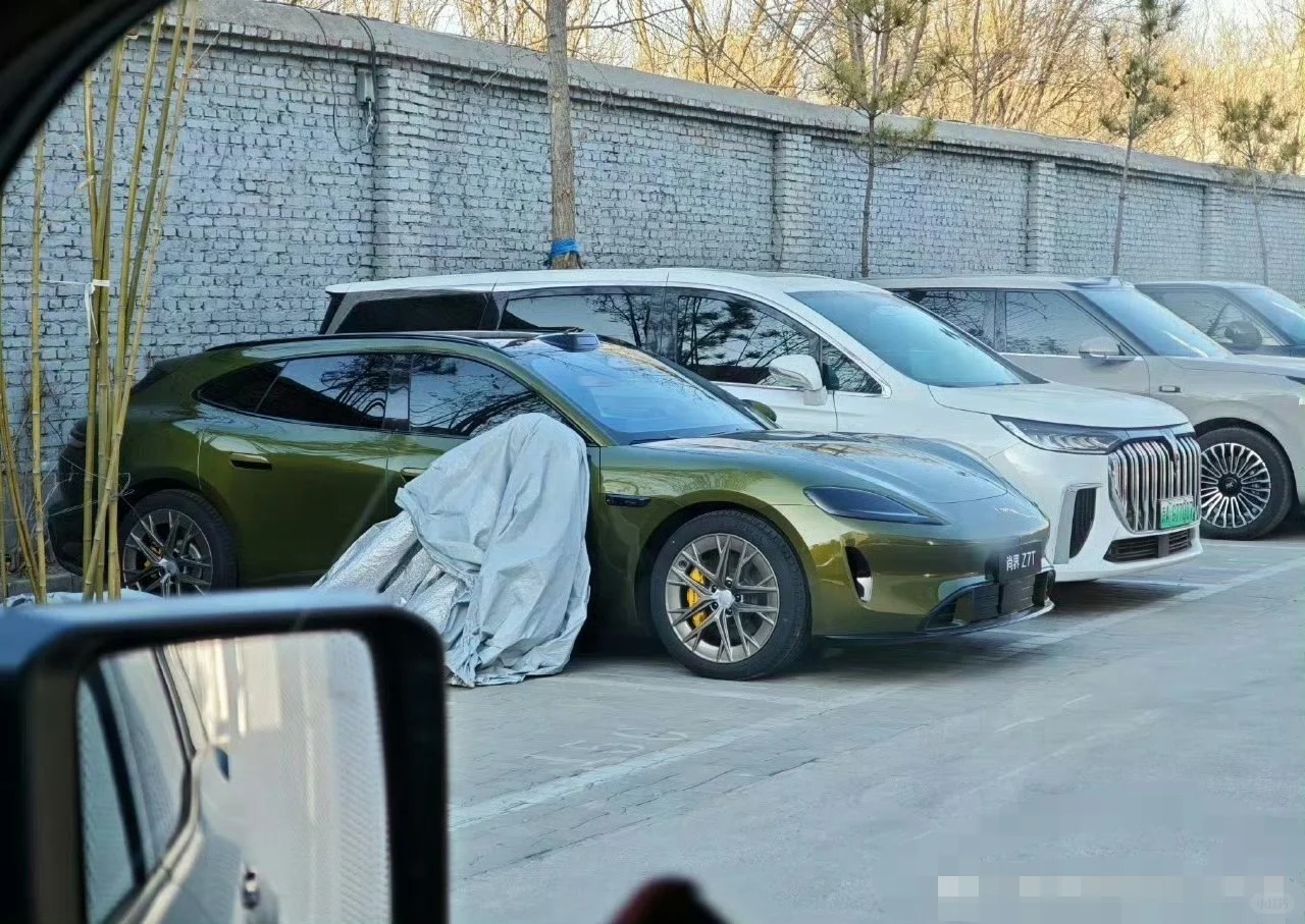 绿色尚界Z7T实车亮相 