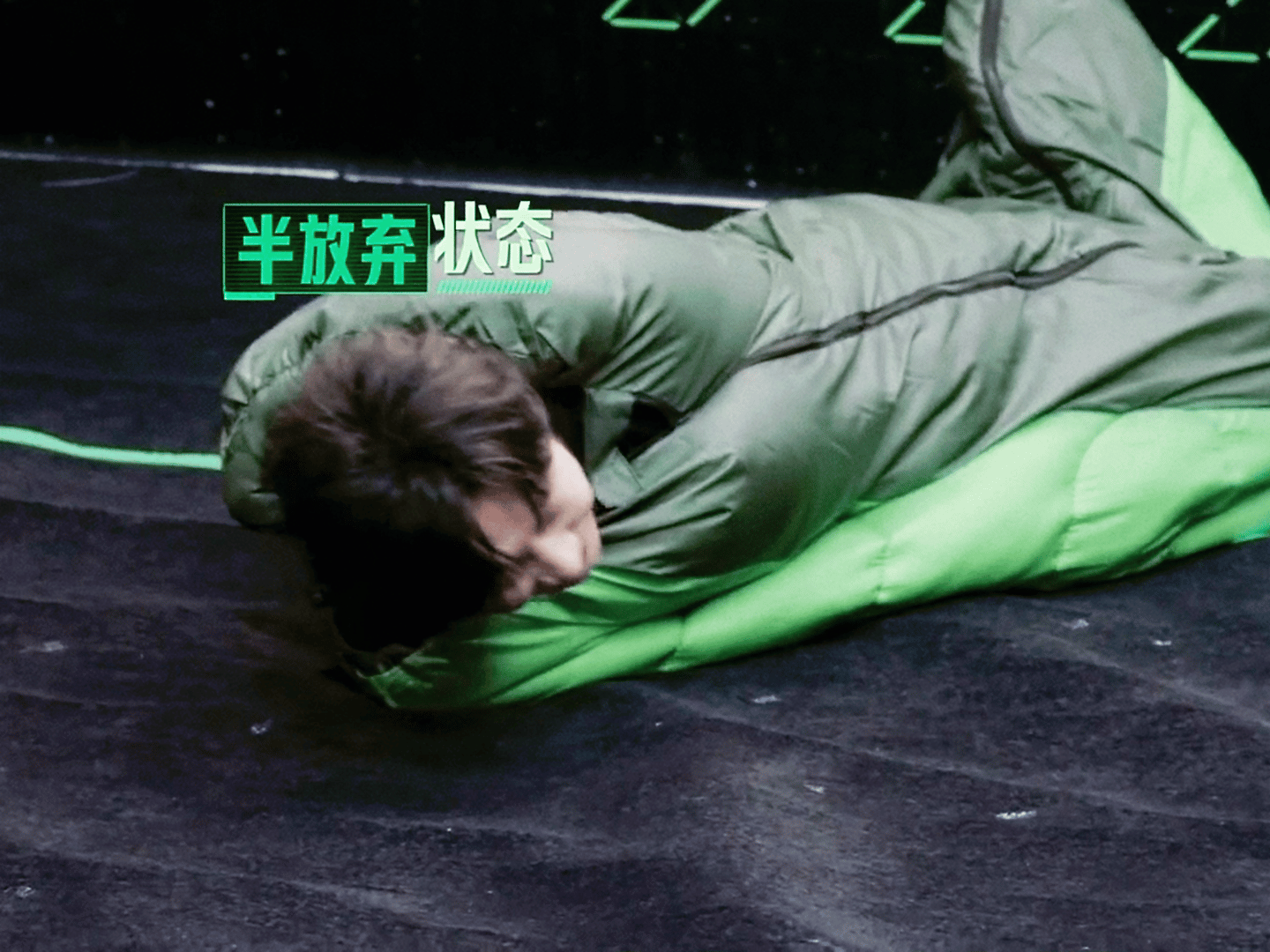 摩登兄弟[超话] 近看之下 [污][污][污]who care [偷笑][二哈]