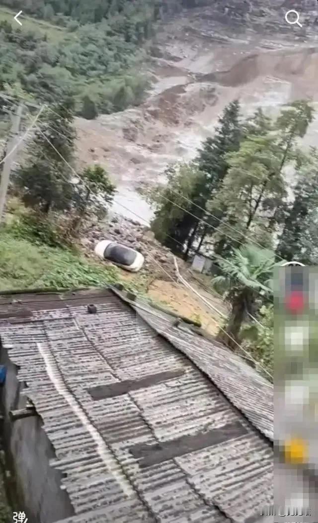 山体垮塌悲剧：织金县平寨社区突发事故，6人不幸遇难

10月1日下午4时50分，