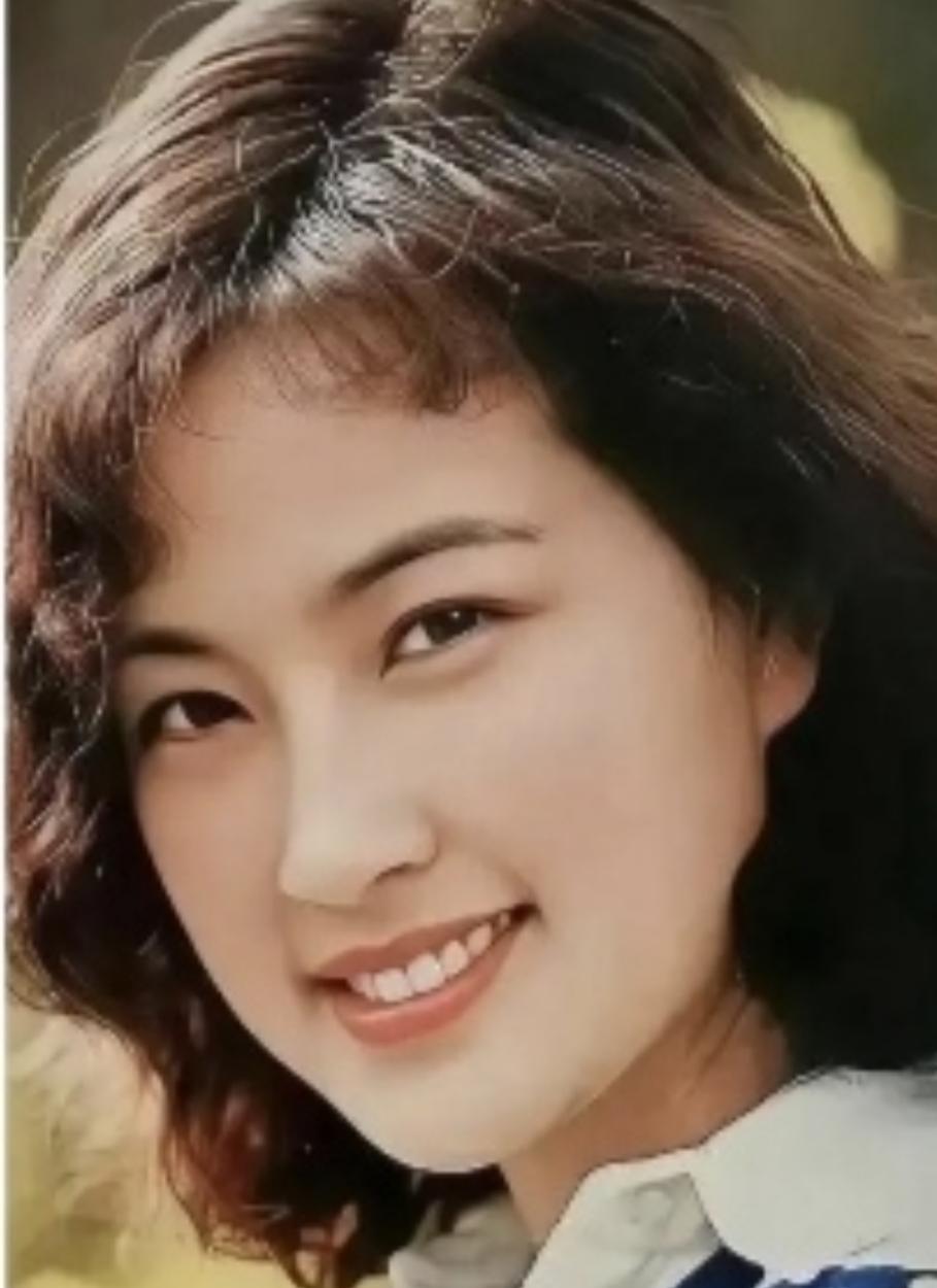 刘晓庆自己就喜欢站在风口浪尖，也许她是想仿照《埃及艳后》的扮演者伊丽莎白泰勒，通