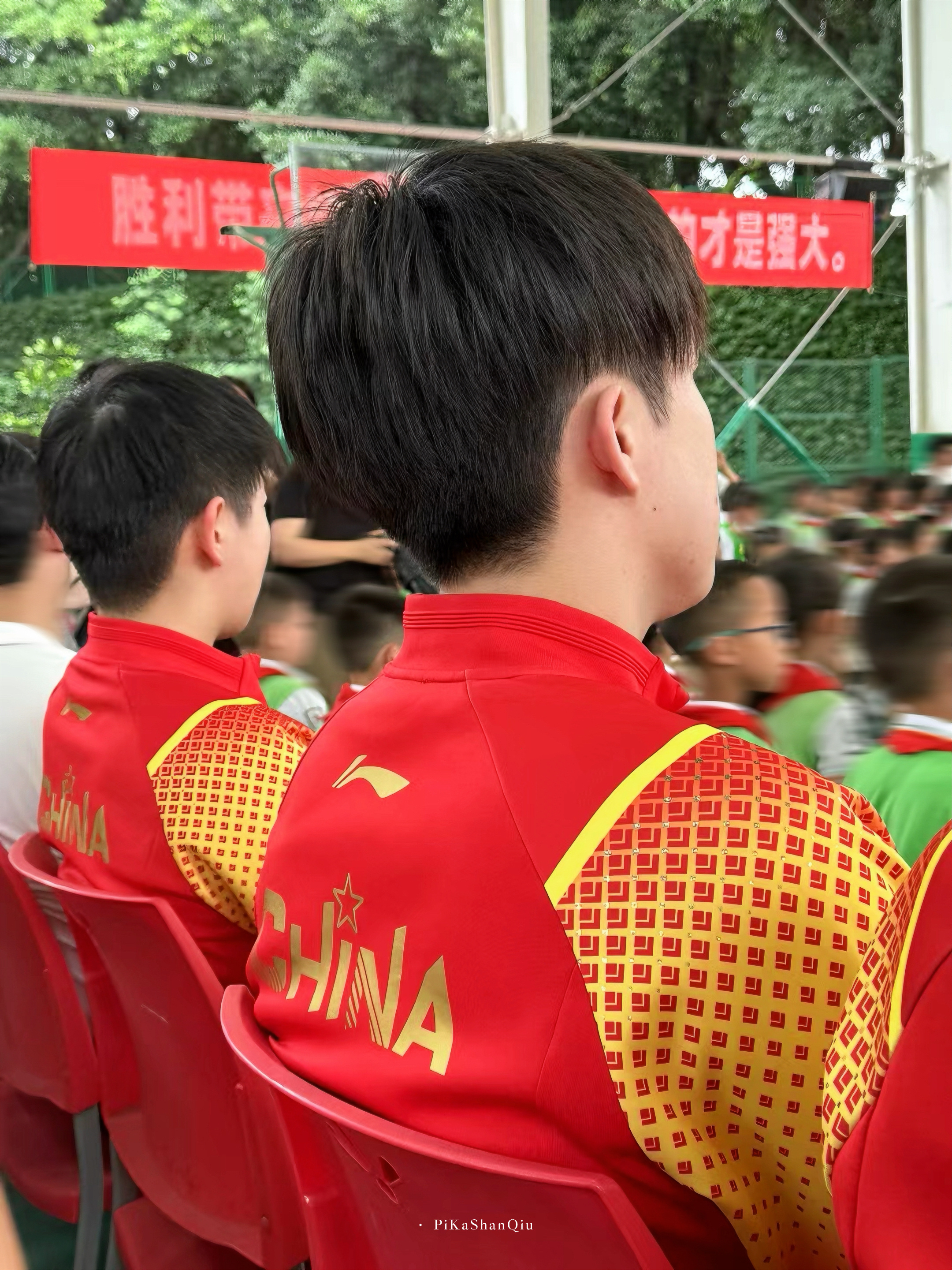 240527｜偷拍一下爹比妈咪来给我们开家长会