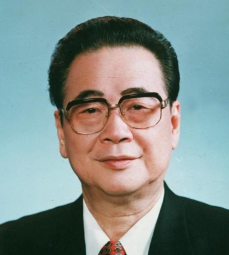 1981年，电力部一些老同志联名向中央反映，对李鹏出任部长表示担忧。他们认为这位