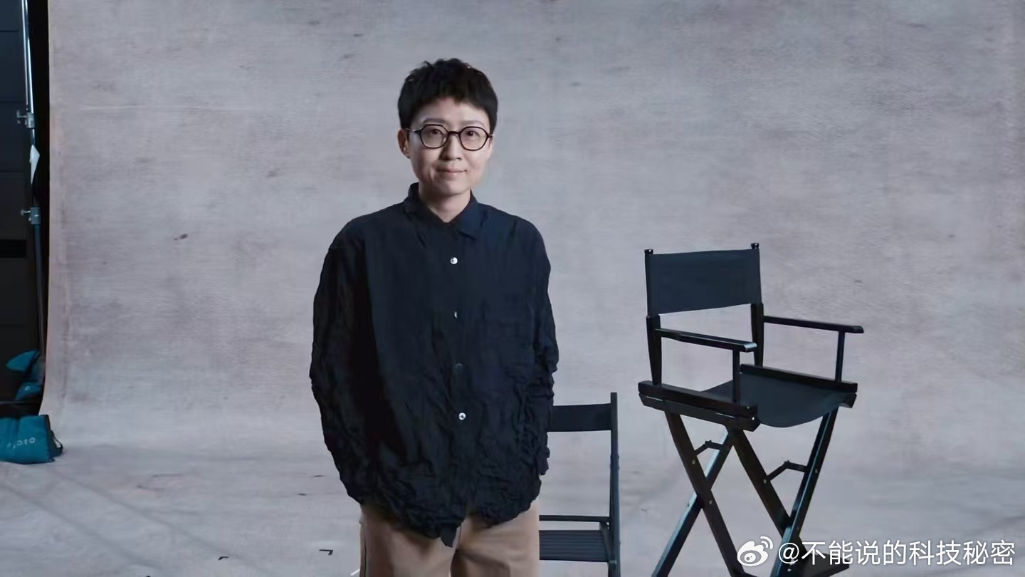 机器人手机首支大片全明星阵容这明星阵容真不错，老中青都有，每位都让手机7 