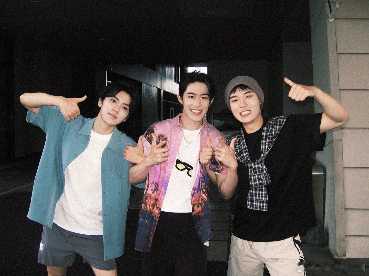 #青春群像在短剧异地登录#居然是游泳队的类型，就爱看这样的青春群像剧，也希望大家