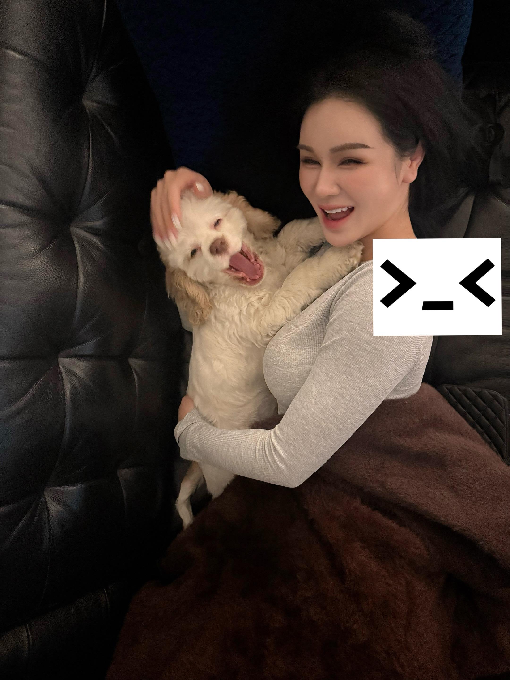 掉了乳牙的露娜妹妹。