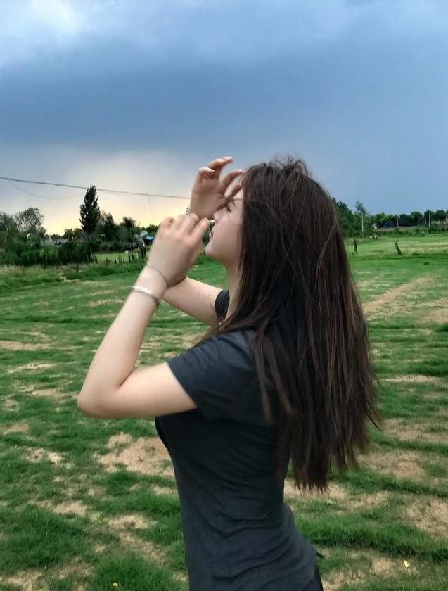 有人在网上直播间聊“丁克”，说第一代丁克进入老年了，都后悔了，顺便把生女孩子的家