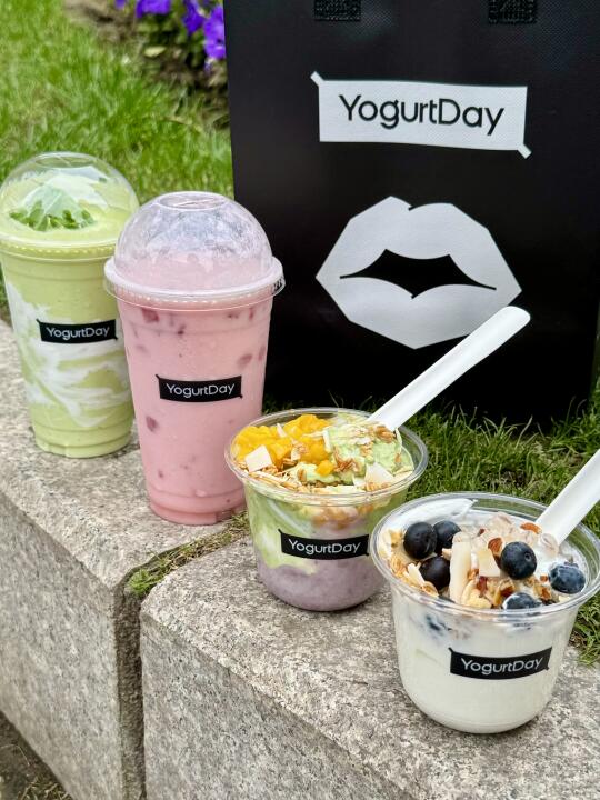 春日限定，YogurtDay草莓系列新品上市啦🍓🥤