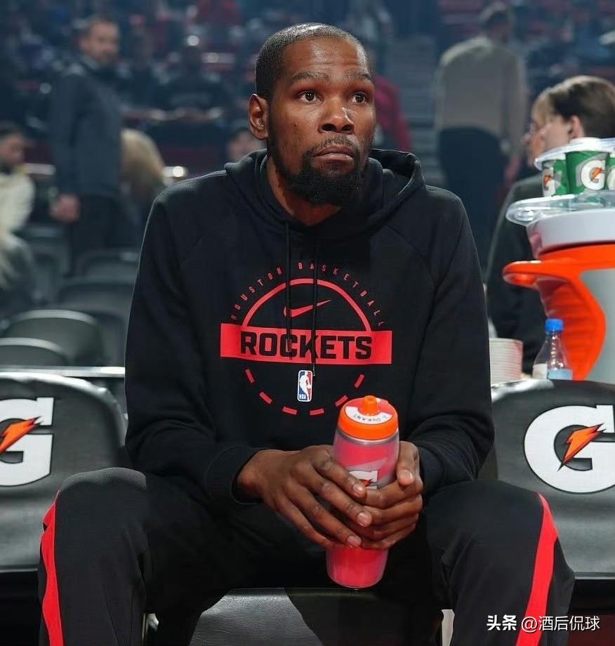 火箭20分惨败雷霆，又快回到附加赛区了……[泪奔]

——杜兰特，23中7，19