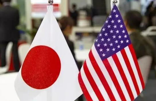 一边跟着美国对华指手画脚，一边腆着脸求租大熊猫？日本这波操作，主打一个“既要又要