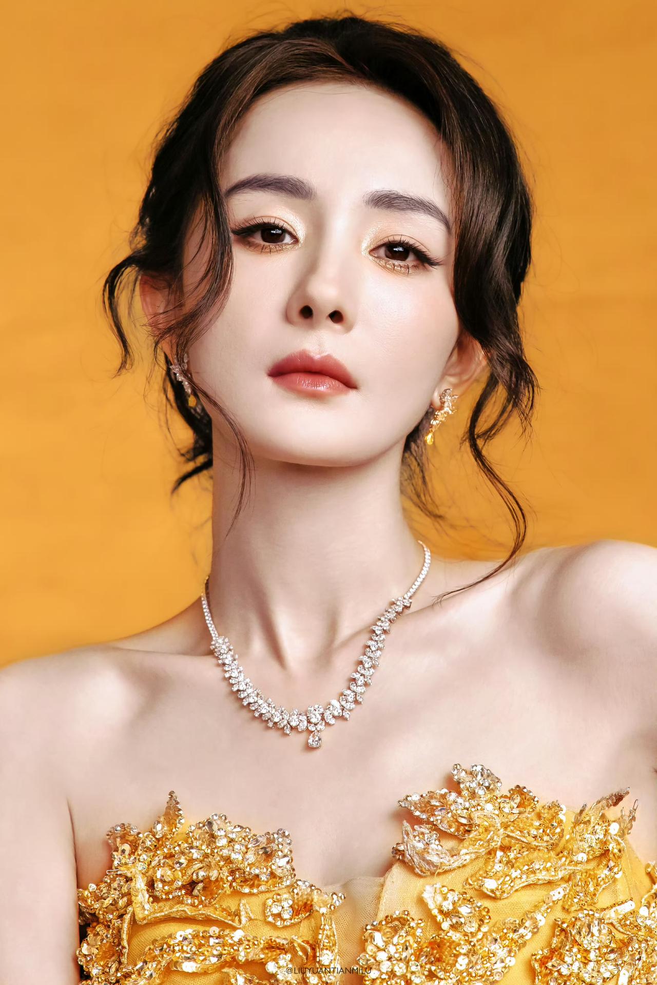 超美怼脸图杨幂 [赞]