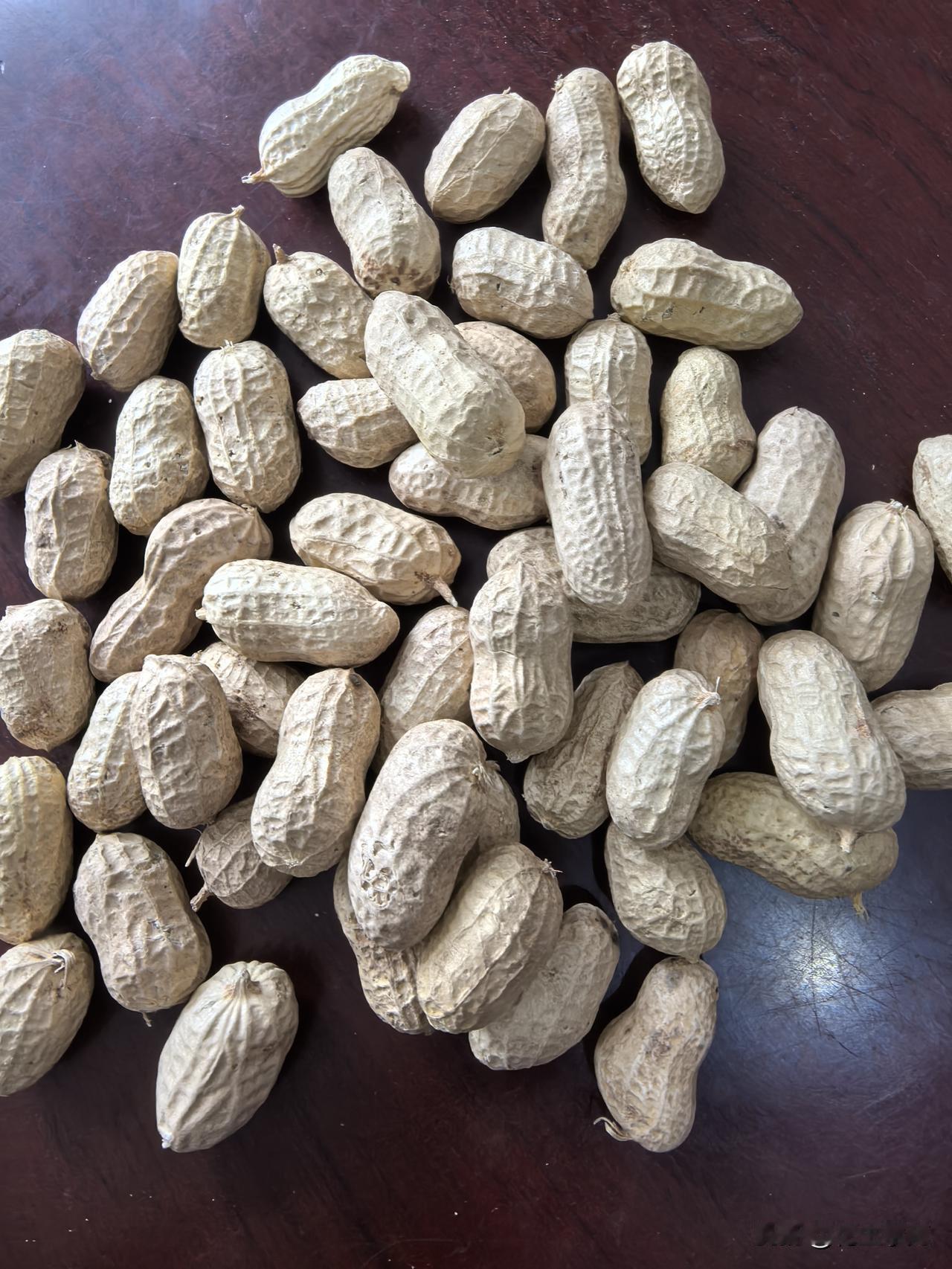 308白沙通货米收4.4-4.45左右，8个筛精米4.8左右，50/60规格米4