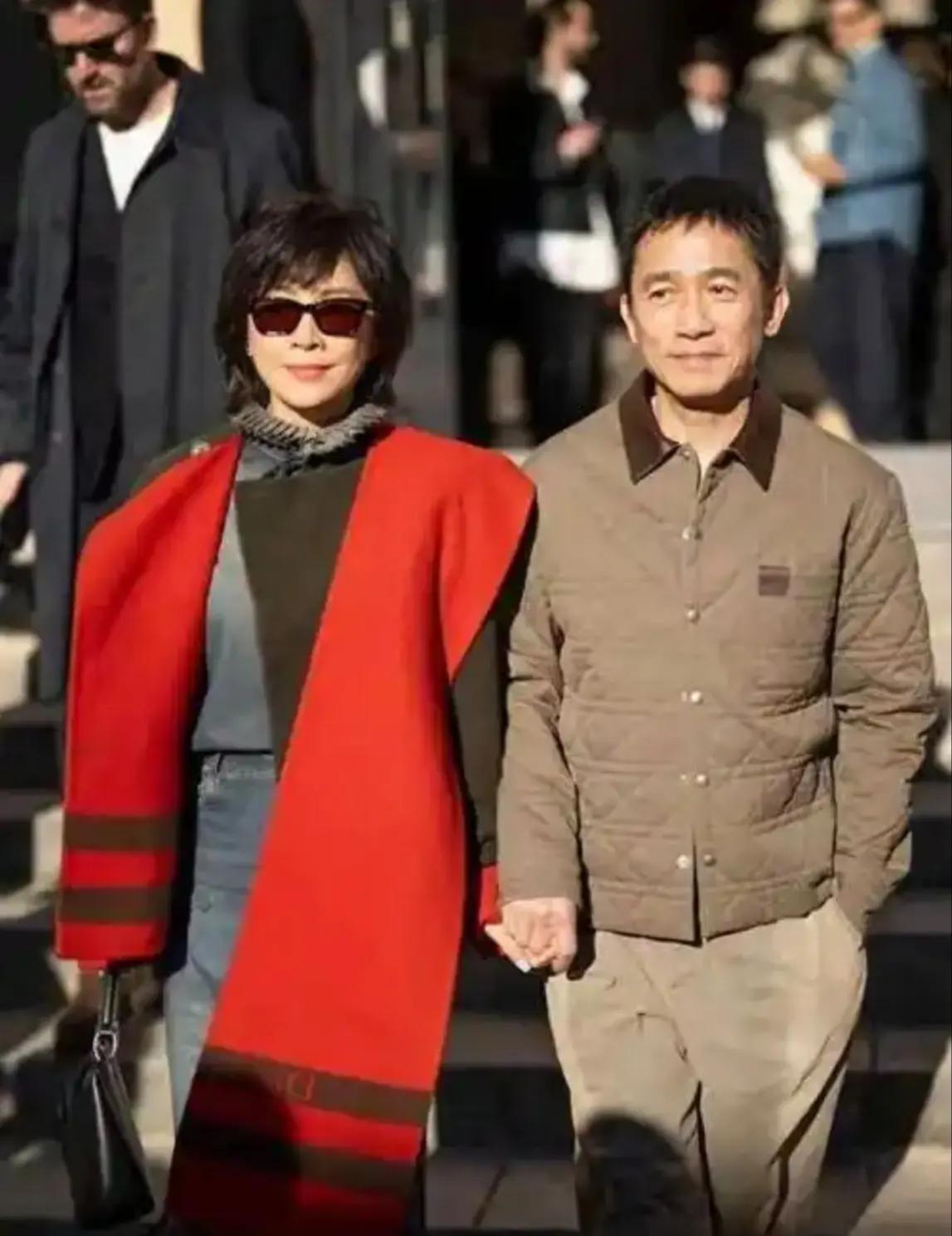 香港娱乐圈婚姻里的一对常青树，非刘嘉玲梁朝伟莫属。
香港娱乐圈 
刘嘉玲 
梁朝