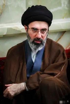 伊朗传来消息，

2026年4月19日，伊朗那边突然爆出个大新闻！
据伊朗塔斯尼