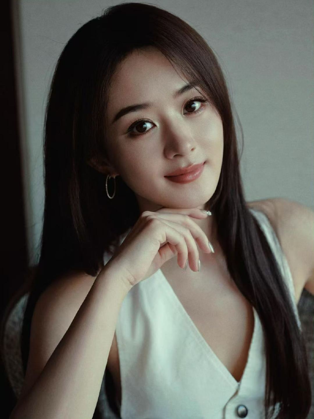 赵丽颖黑长直直播黑长直的赵丽颖是好久不见的黑长直赵丽颖[爱慕][爱慕][爱慕][