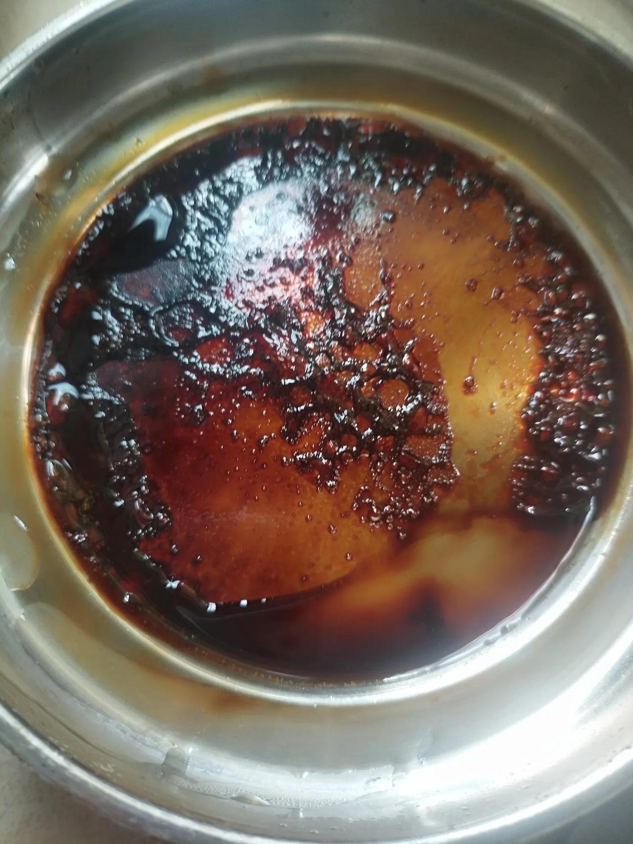 发现自己最近有一个很奇怪的心理：
一旦自己形成了存钱习惯，就很难乱花钱
每次想要