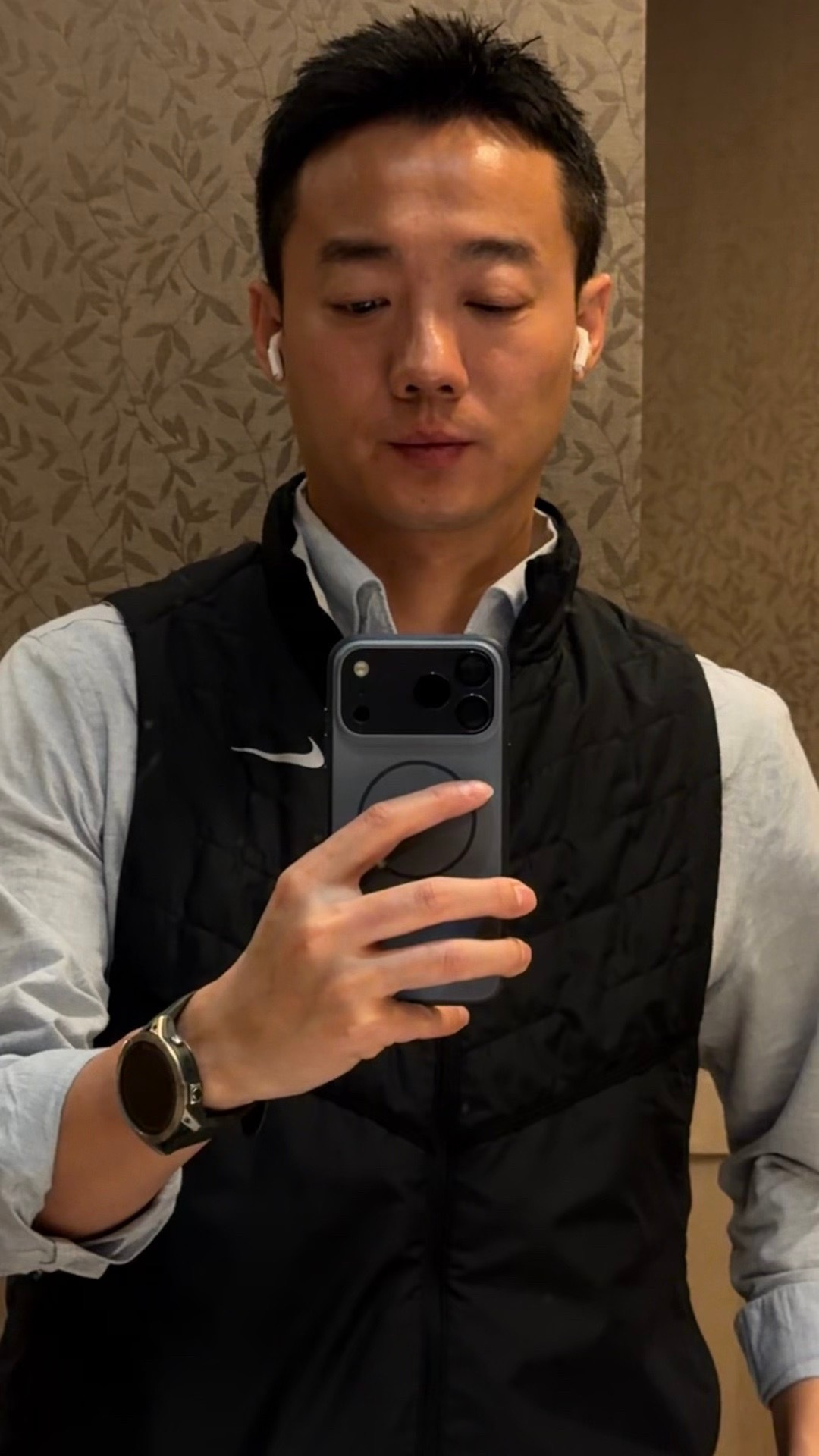 状态不错！除了有点黑眼圈！回京开会！ 深圳·深圳宝安国际机场T3航站楼