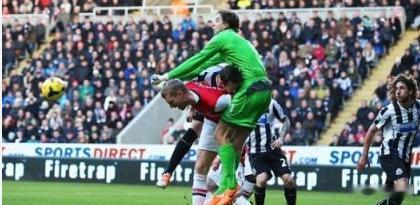 【阿森纳夺冠几率超5成】12月30日， 圣詹姆斯公园一番激战，阿森纳最终全取三分