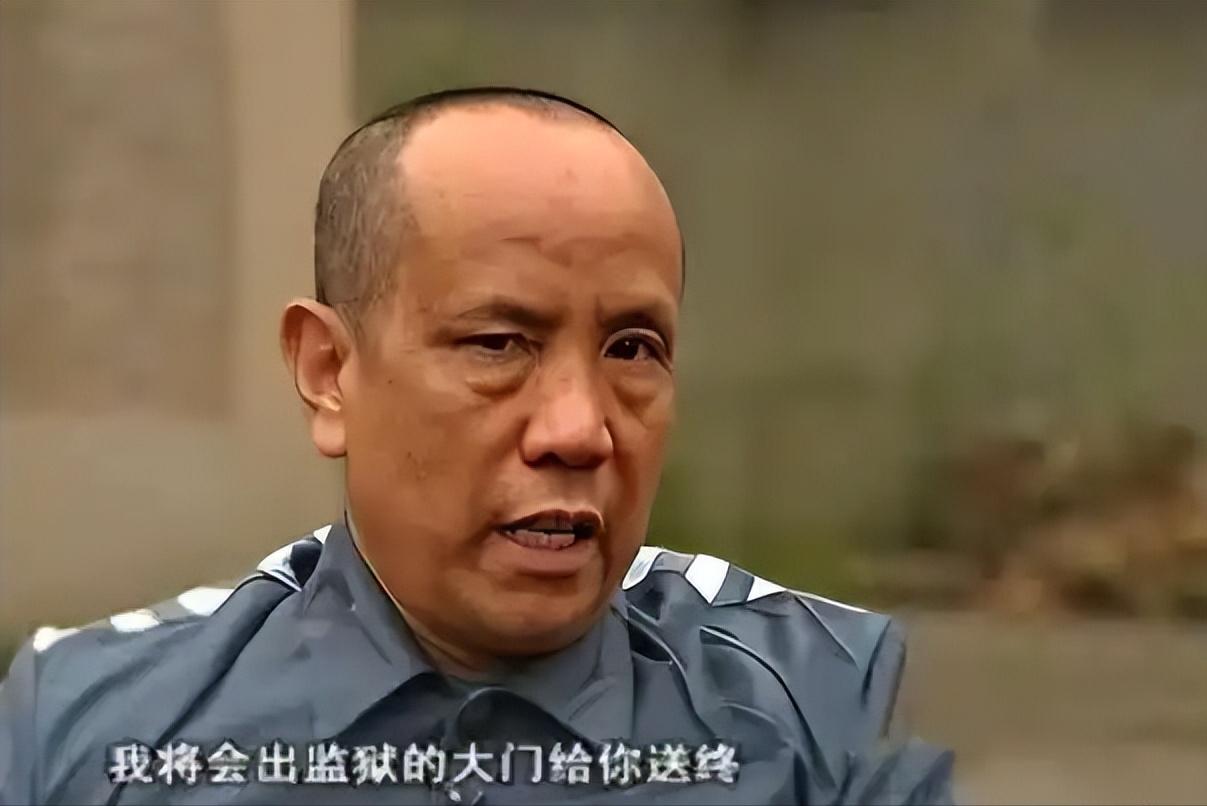 1988年11月27日的深夜11时，因犯盗窃罪被判处八年监禁的罪犯王金全，在四川