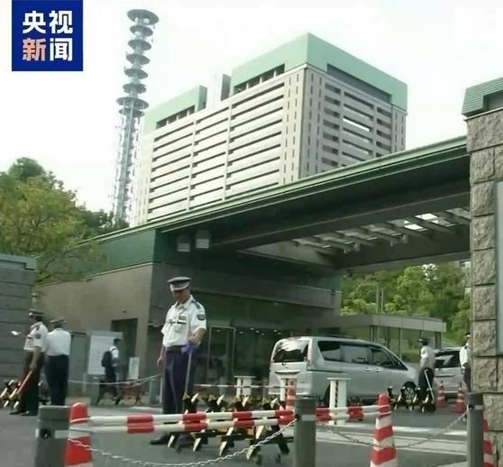 狼狈为奸，图谋不轨\义\了凸《日本政客膜拜“战犯神社”用心险恶》在东京审判开庭8