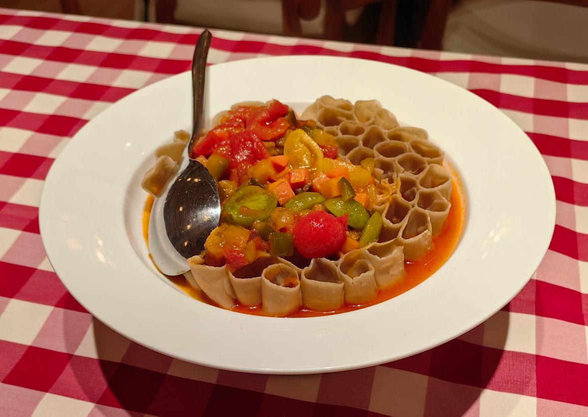 如果我是西贝老板，我会对罗永浩说，不好意思，罗先生，让你不满意了，下次再来给你免