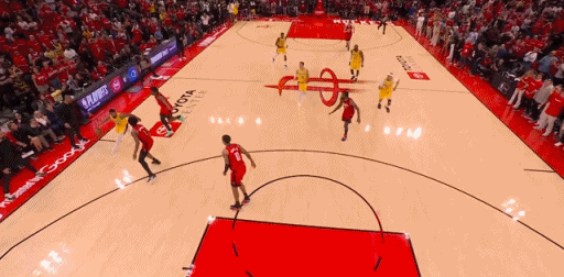 哎，看火箭的比赛容易脑溢血……
难怪杜兰特会在小号里骂队友是白痴，真没有白骂啊！