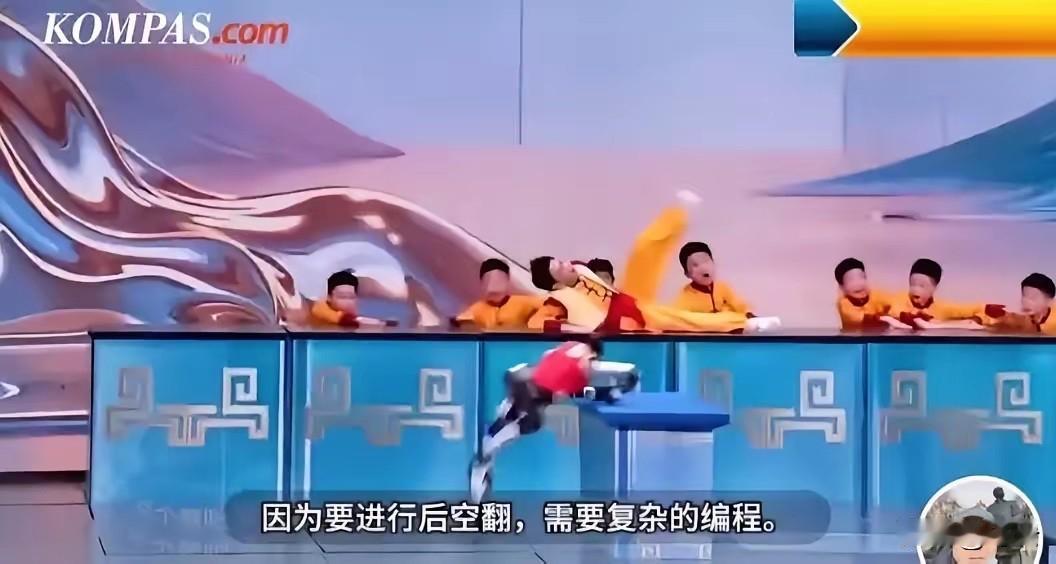 据印尼媒体报道，美国加州大学人工智能专家法萨姆认为：从中国春晚机器人的表现看，这