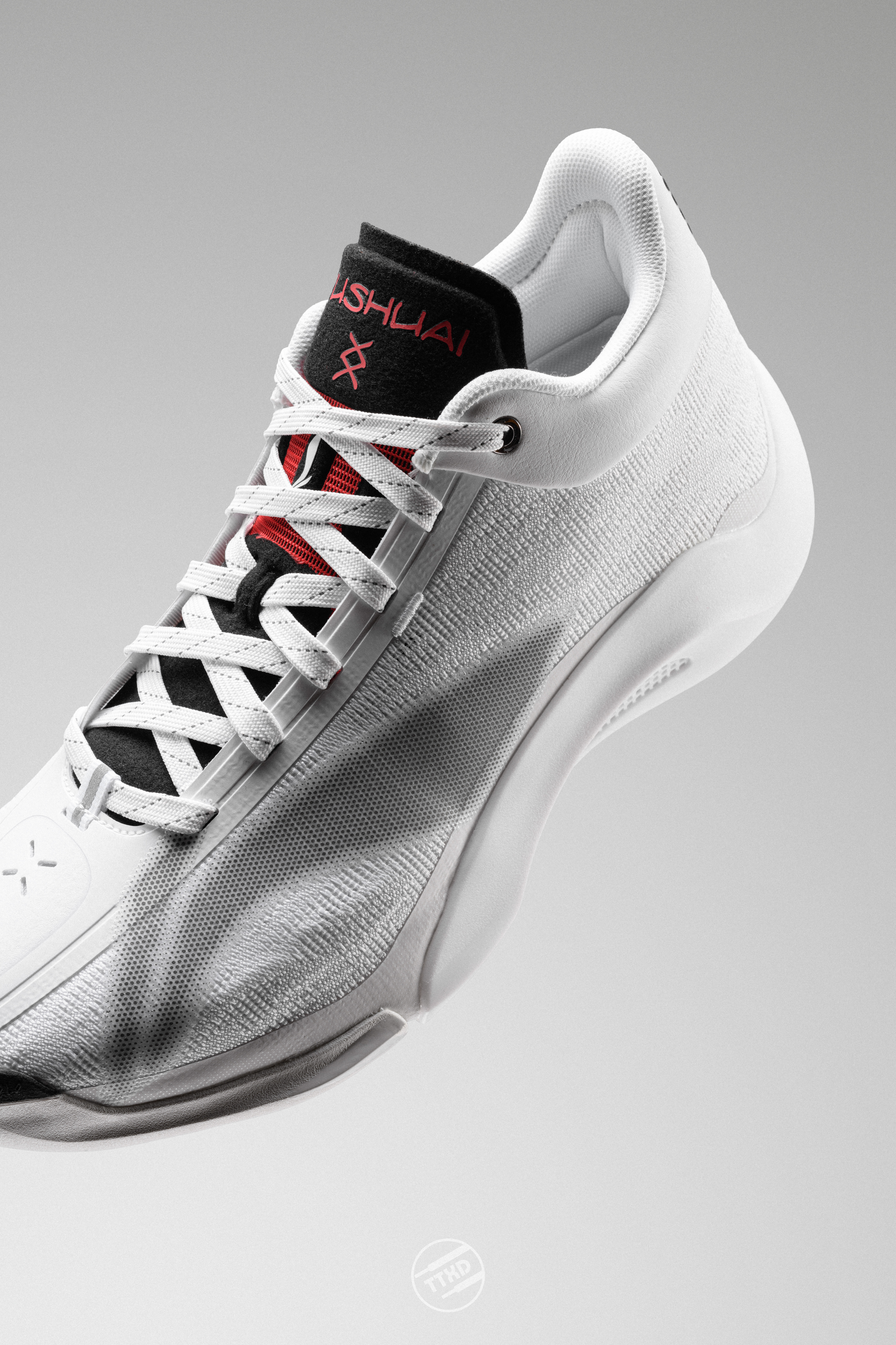 李宁驭帅20恍惚看到了老驭帅的线条，是种独属于驭帅的味道疾䨻科技过几天去馆里体验