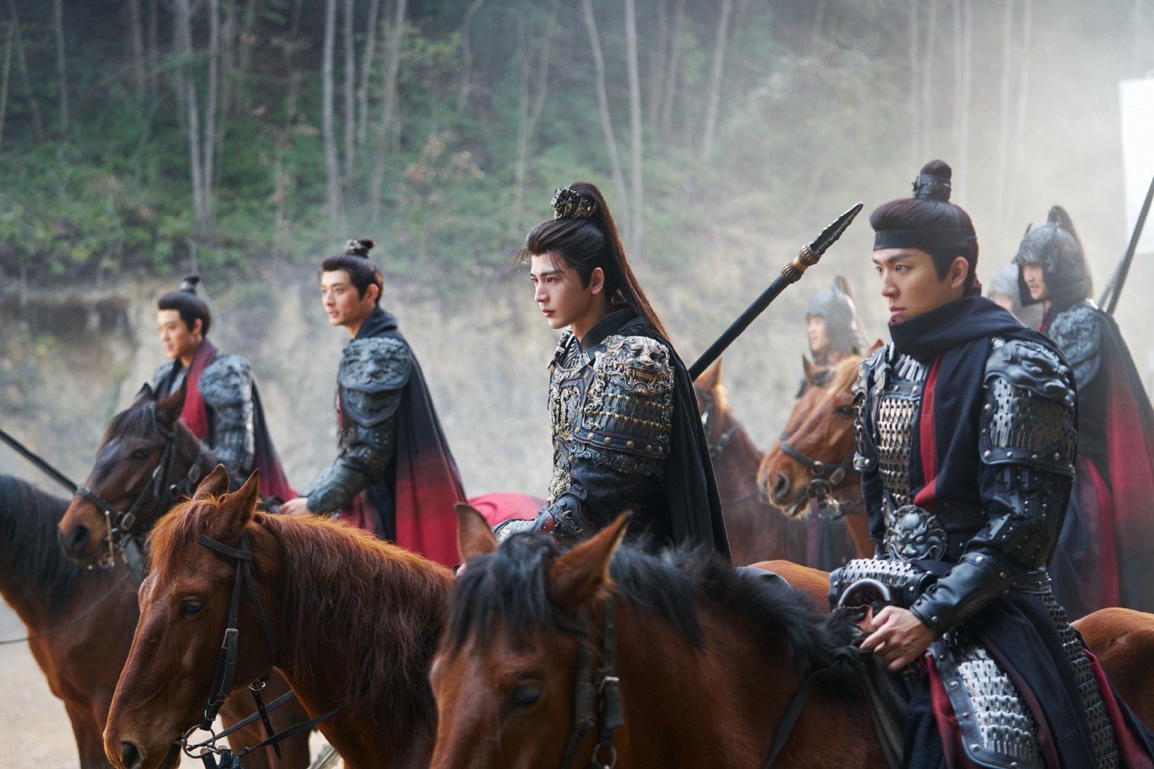 张凌赫都火到猫届了 MEWOWOW 在线追《逐玉》武安侯