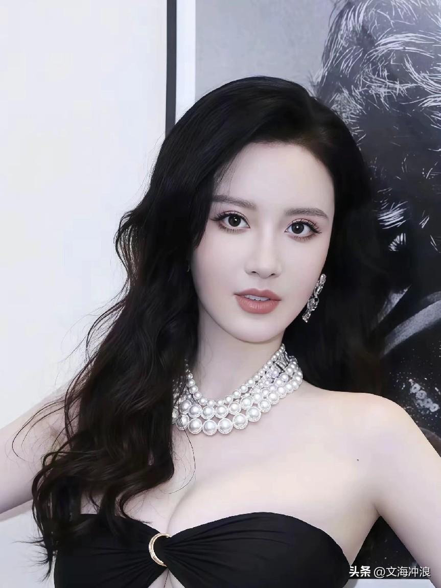 中国文艺评论家如此评价演员张萌！
这位评论家说
对于演员张萌
可用9个字来概括