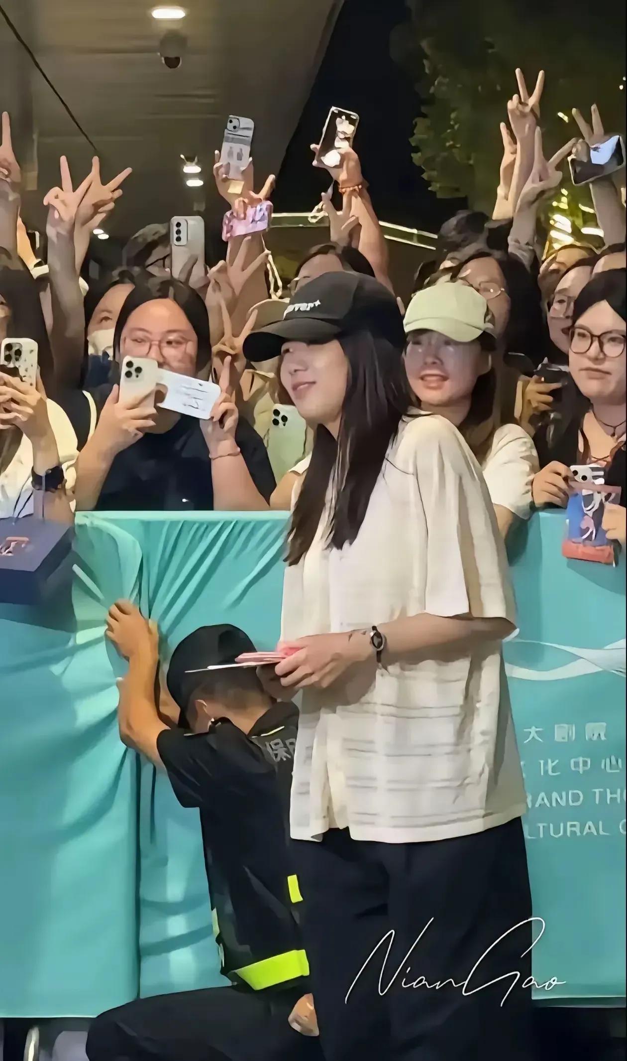 看了几张图后，你是否会认为汪海林说得对。丑人多作怪，古人诚不欺我。

我算看明白