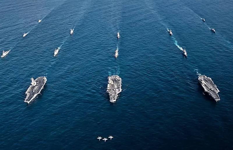 美国退役海军上将建议北约向黑海的俄罗斯海军舰艇开火 美国退役海军上将詹姆斯·斯塔