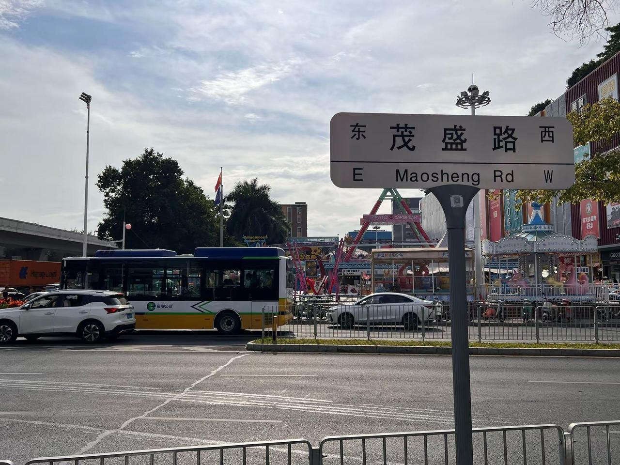 于海青：为何说深圳龙岗适合打工人生活？ 对于很多人来讲，一说起深圳就想起福田、南