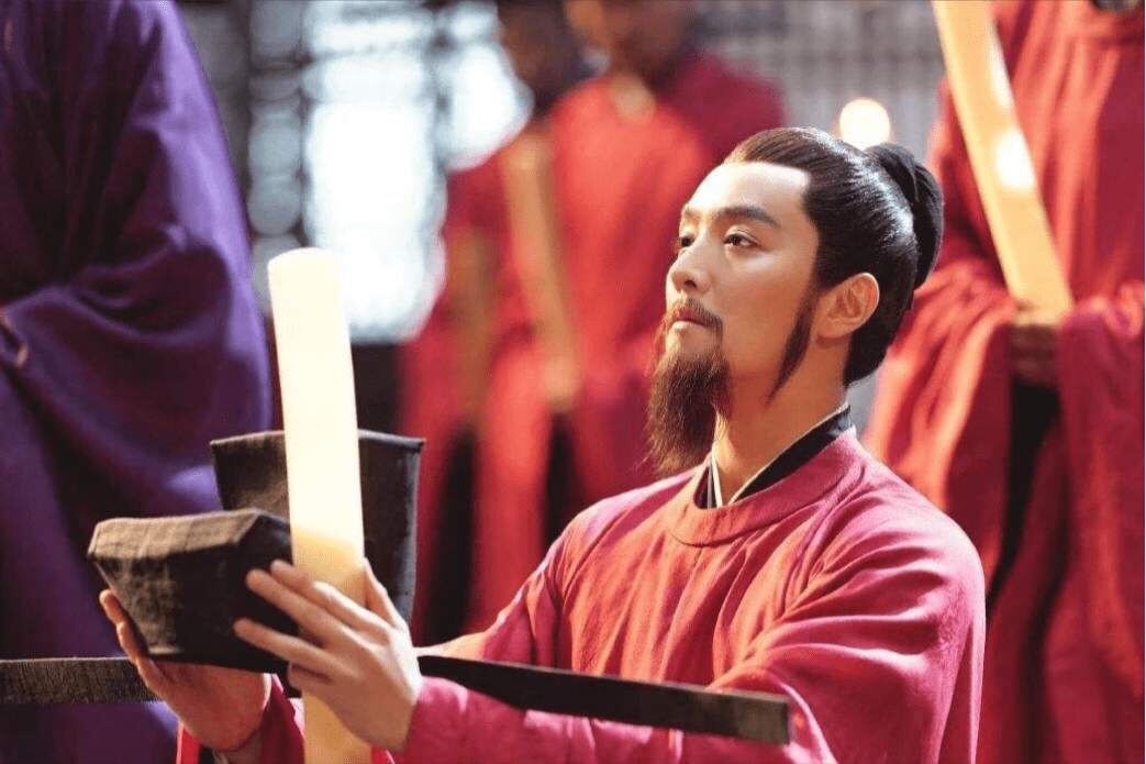 知识也是有“保质期”的，并不是越多越好。《中华字海》共收录汉字8.5万个，中等文